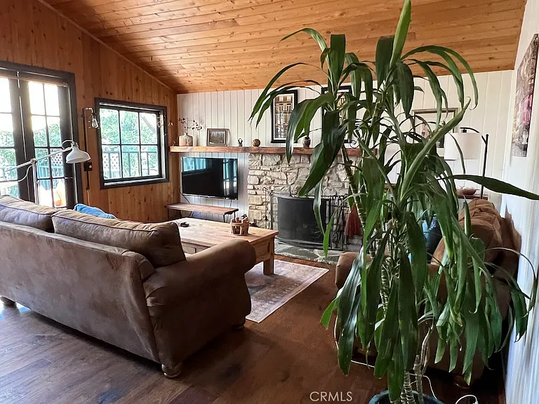 456 S Skyline Dr — Photo 21