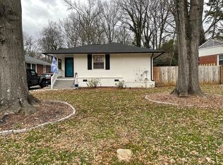 735 Manhasset Rd, Charlotte, NC 28209