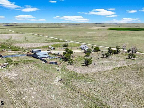 4th image of 190 Soester Rd