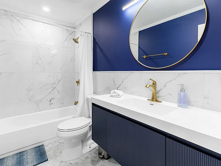 21 Eastway Dr — Photo 23