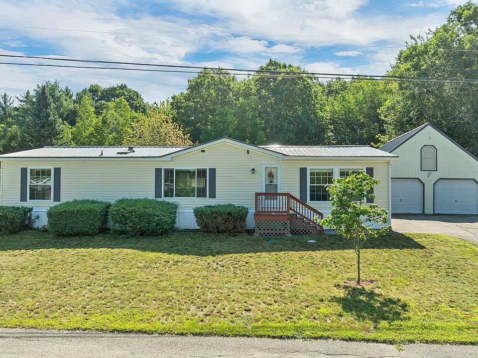 1st image of 7 Cammett Dr