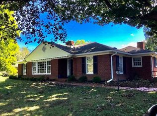 510 Ridgewood Rd, Louisville, KY 40207