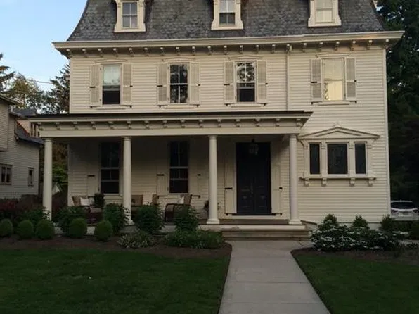 142 E Oak Ave, Moorestown, NJ 08057