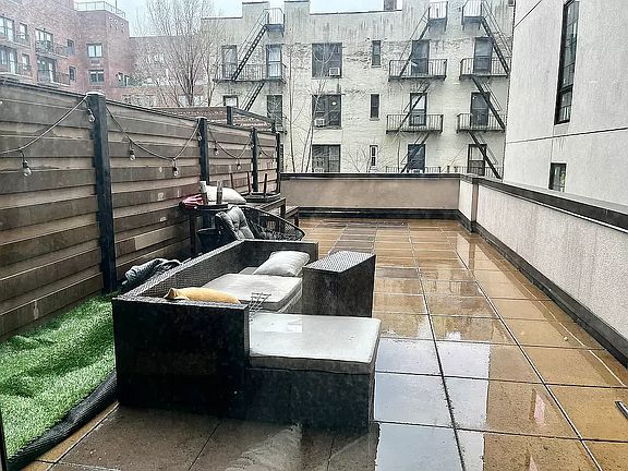 3rd image of 25-32 30th Dr APT 2