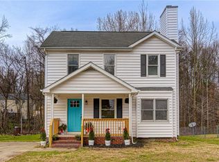 4203 Hope Valley Ln, Greensboro, NC 27401