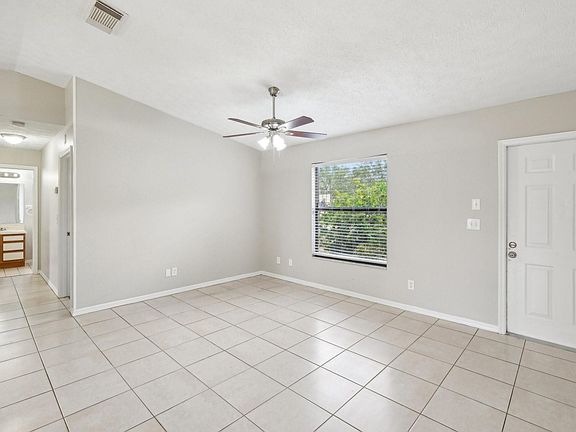 2nd image of 173 SW Starfish Avenue