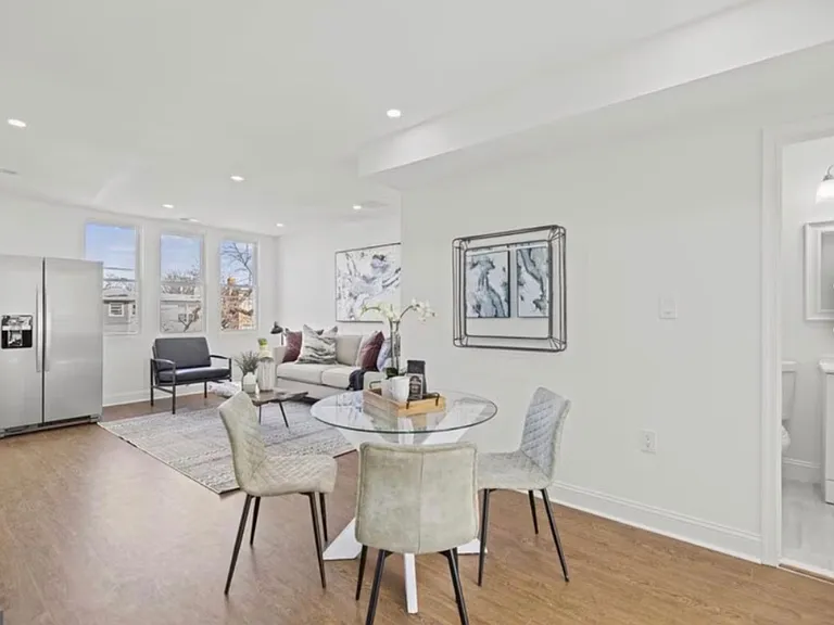 211 Webster St NE #1 — Photo 5