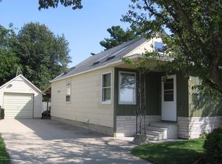 206 12th St NW, Austin, MN 55912