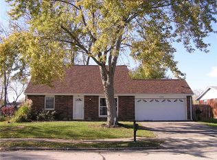 124 Kings Chapel Dr, Troy, OH 45373