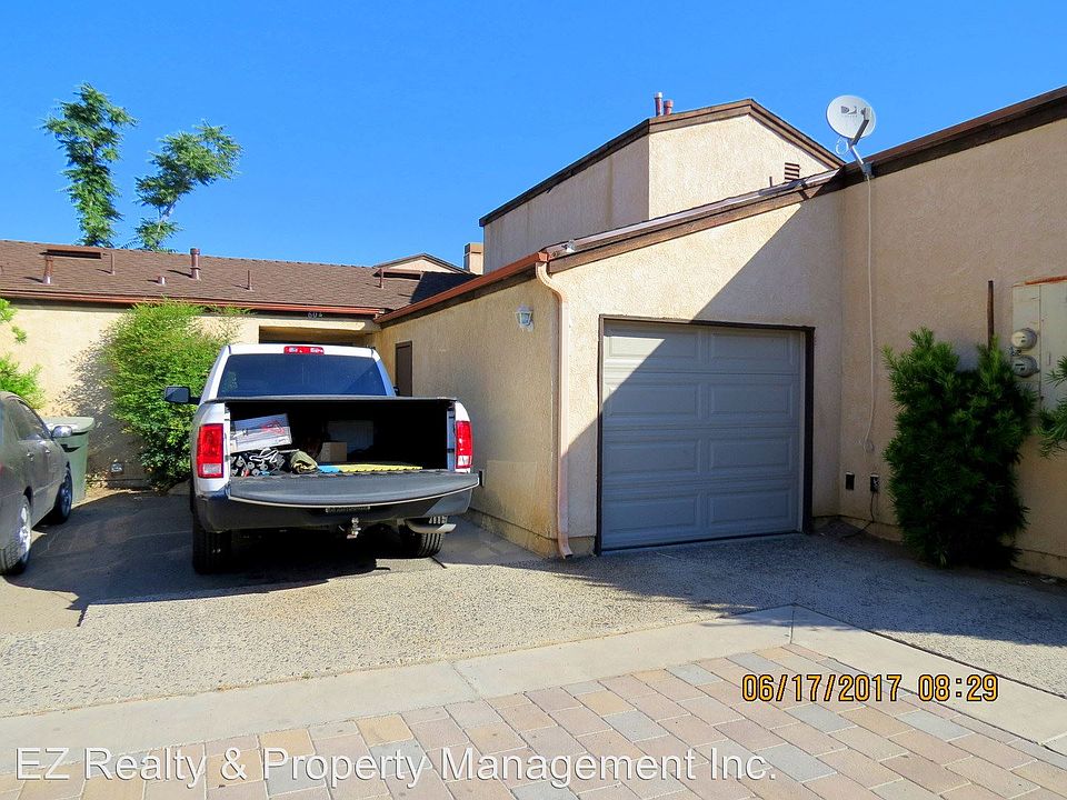 1st image of 604 Parkview Dr