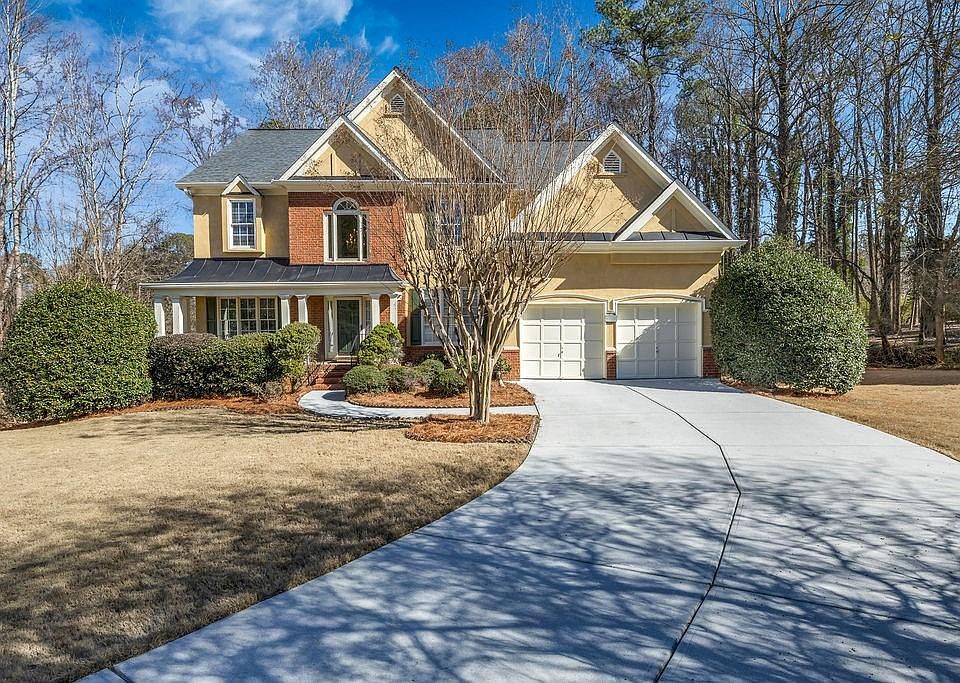 1st image of 2214 Foxboro Ln