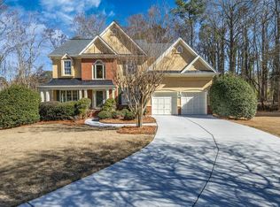 2214 Foxboro Ln, Dunwoody, GA 30360