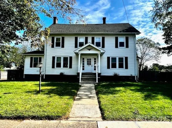 461 Prospect Ave, Piscataway, NJ 08854