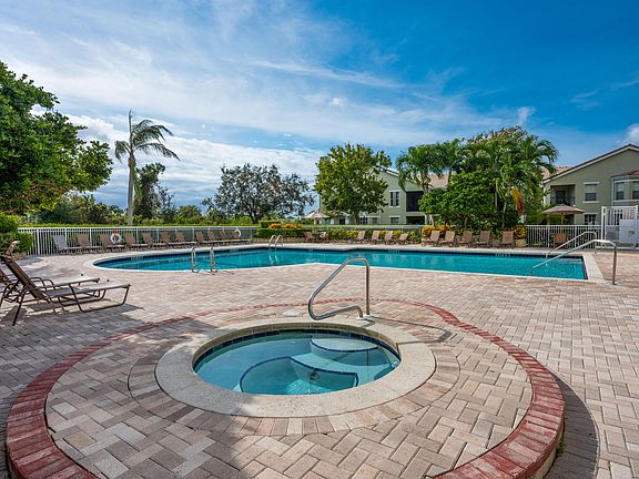 4th image of 164 SW Peacock Boulevard #33103