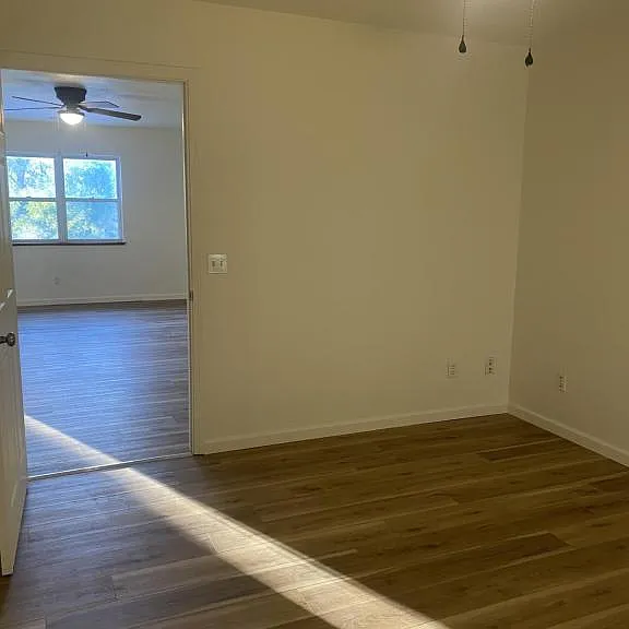 604 W Jackson St — Photo 8