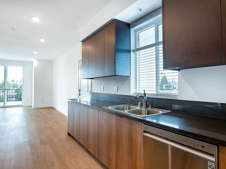 14333 Sylvan St — Photo 57
