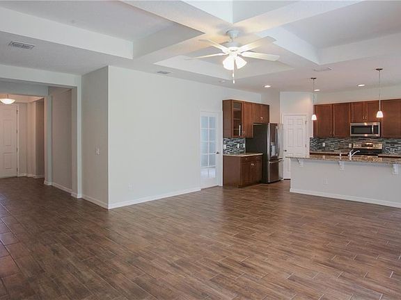5th image of 2968 Boating Blvd