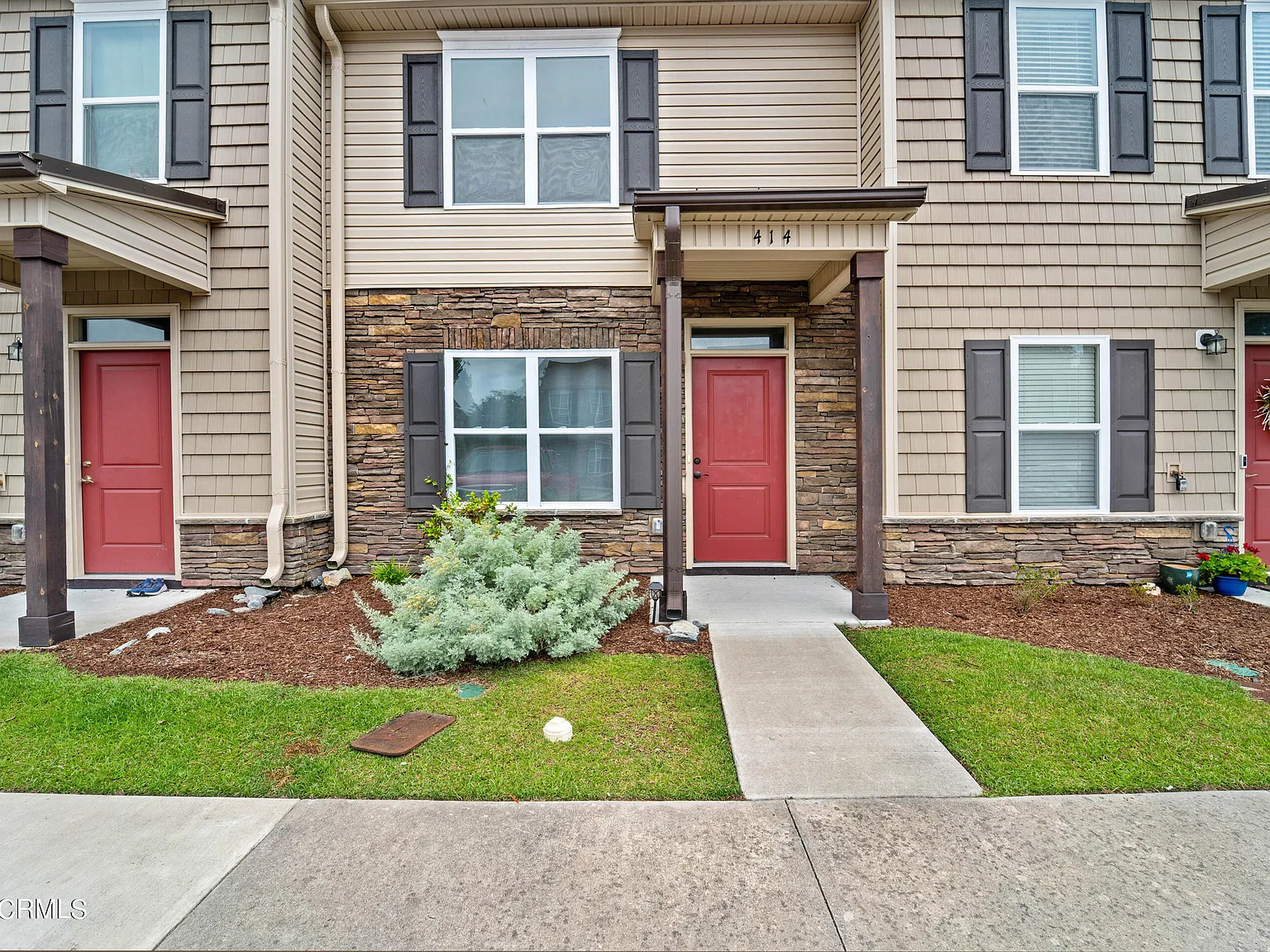 2 bed, 1.5 bath, 980 sqft, $1,395 — Photo 1