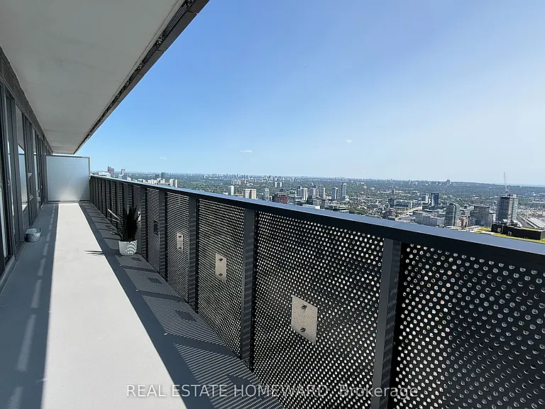 138 Downes St #6506 — Photo 32