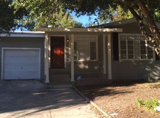 135 Oxford Dr, San Antonio, TX 78213