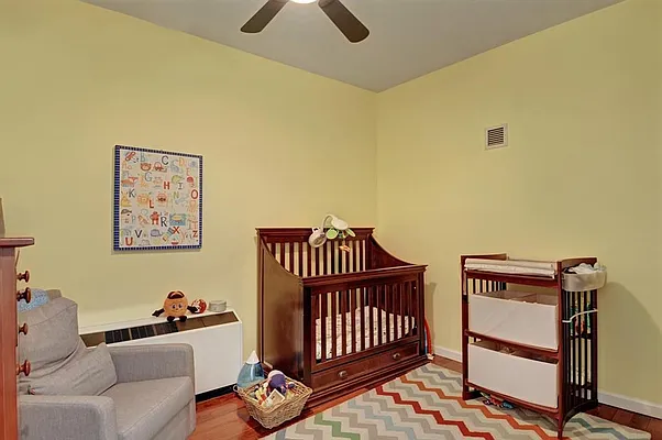 Sold by Level Group | media 6