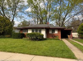 22000 Sunset Blvd, Oak Park, MI 48237