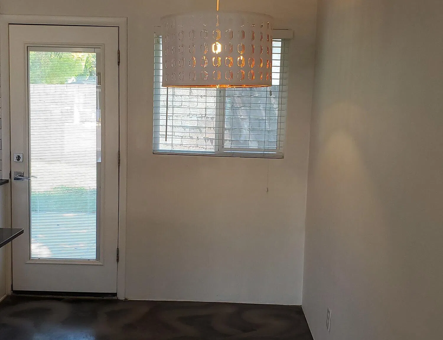 2 bed, 2.0 bath, 996 sqft, $1,750 — Photo 3