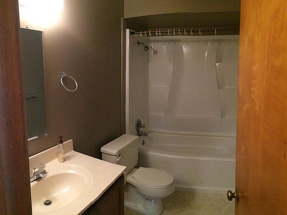 4th image of 157 N Mill St APT C