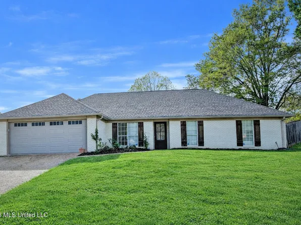 606 Honeysuckle Dr, Madison, MS 39110