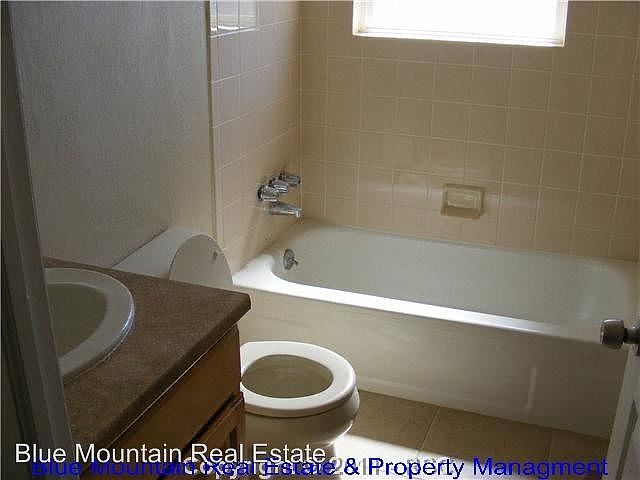 2nd image of 4829 Keith Ln
