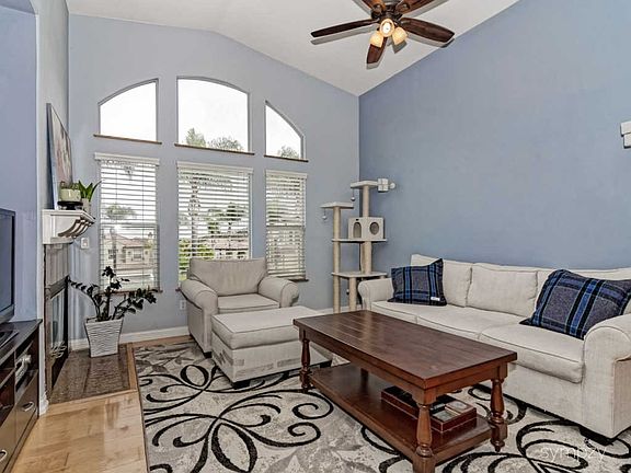3rd image of 11402 Miro Cir