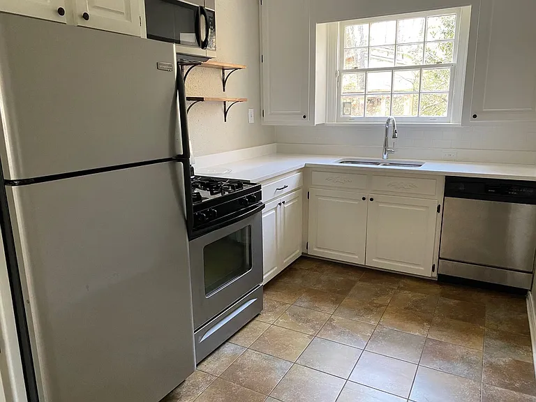 3940 Baltimore Ave — Photo 4