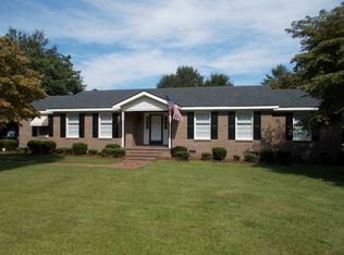 2053 Creekridge Dr, Rocky Mount, NC 27804