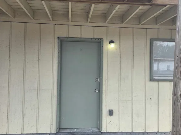 822 Tanager Rd, Fort Walton Beach, FL