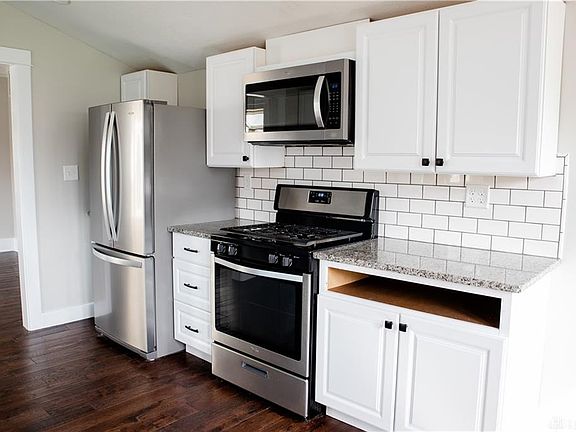 5th image of 321 Grant St
