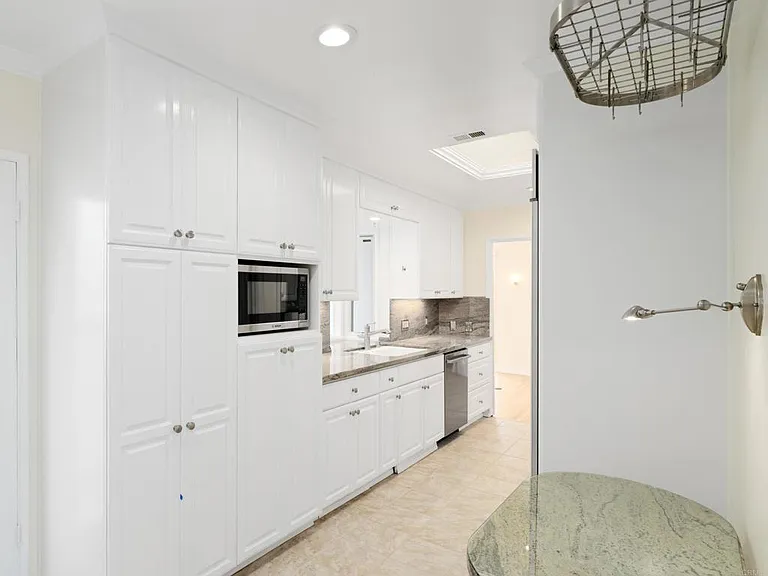 7920 Avenida Alamar — Photo 15