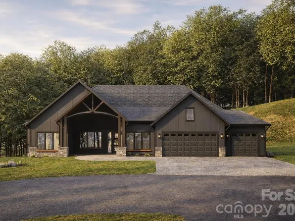 83 Mont Clair Trl #32, Horse Shoe, NC 28742