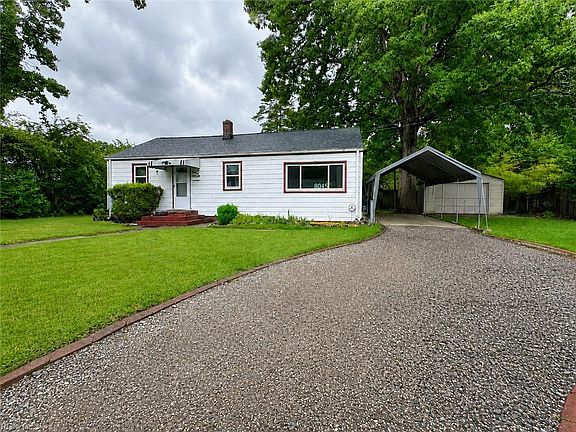 3rd image of 8045 Merritt St