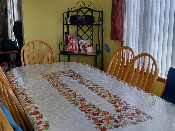 4th image of 6472 Sunnybrook Ln