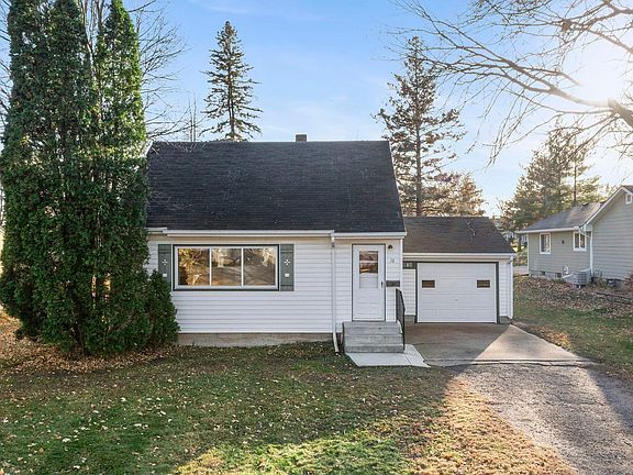 5th image of 76 McLeod Ave