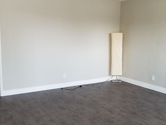 2nd image of 105 N 14th St APT A