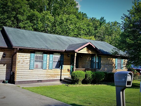 3rd image of 202 Township Road 384