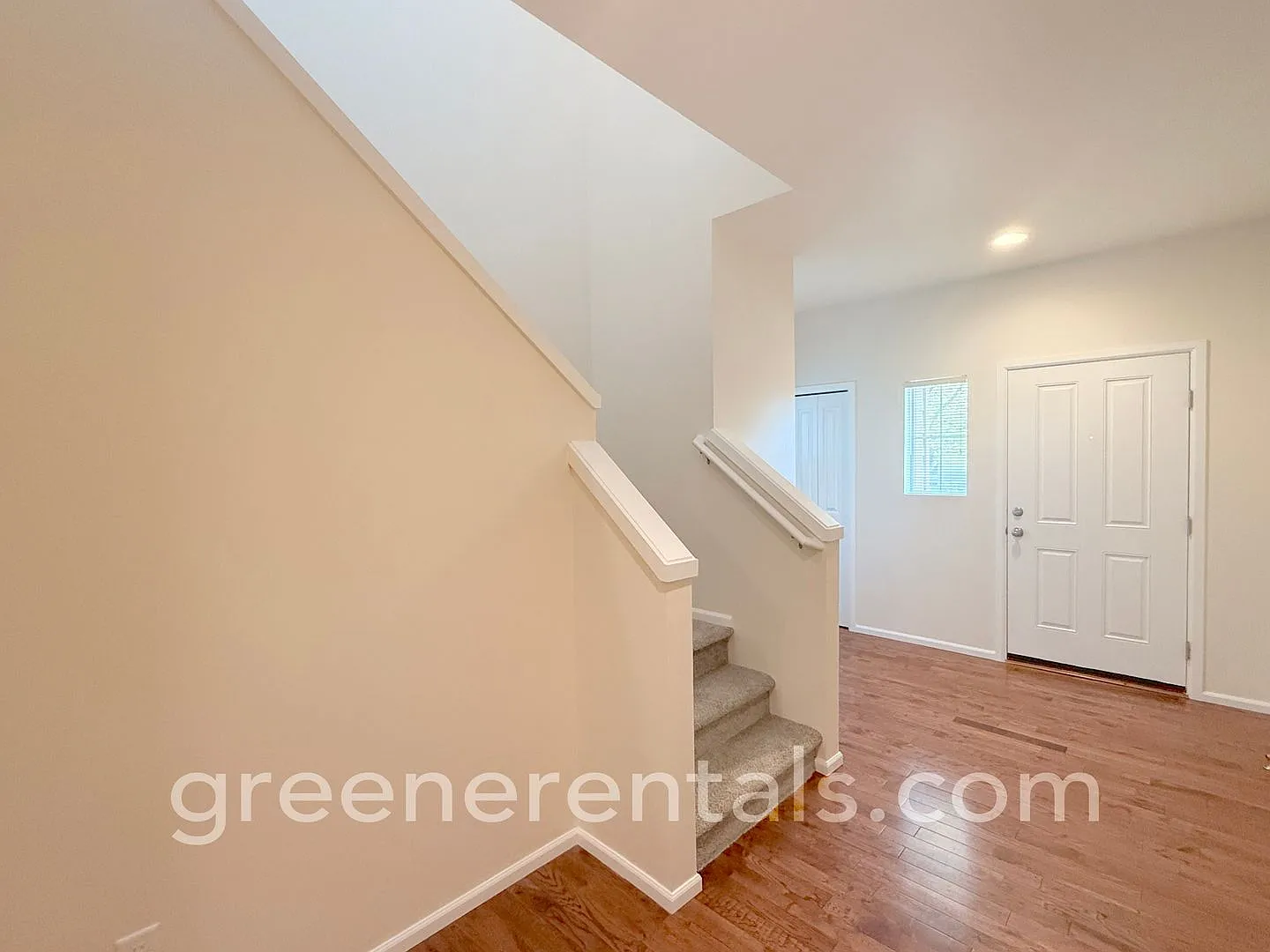 5 BR 2.5 BA with Bonus Room in Lacey — Photo 2