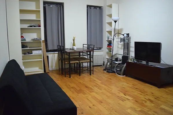 Rented by The Ave Agency, LLC | media 20