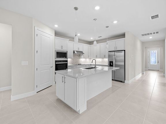 Chef-inspired kitchen with designer finishes