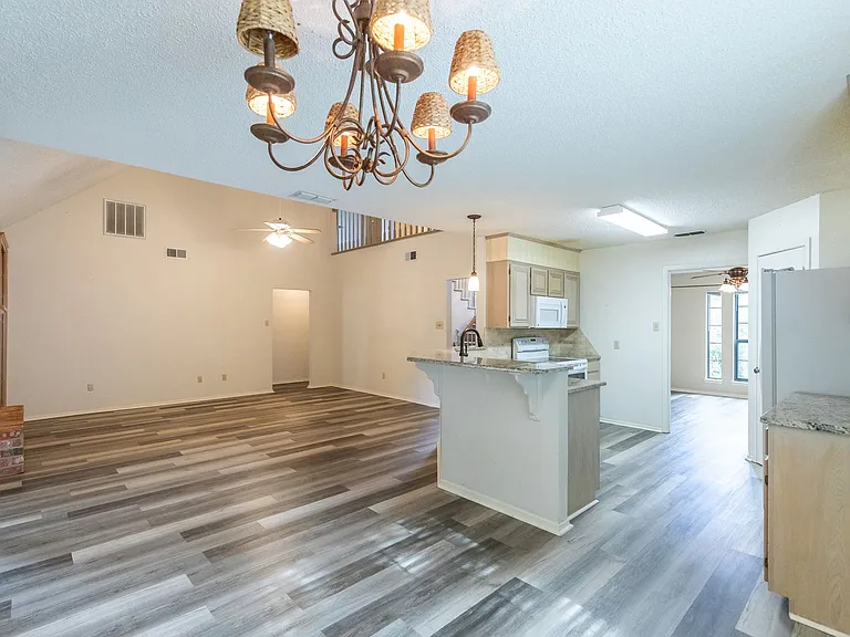 2250 Rim Rock Rd — Photo 13