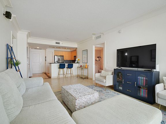 4th image of 350 SE 2nd Street #860