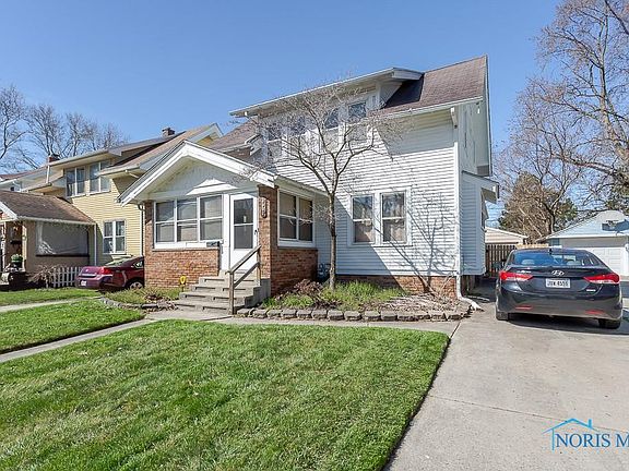 3rd image of 4301 N Lockwood Ave