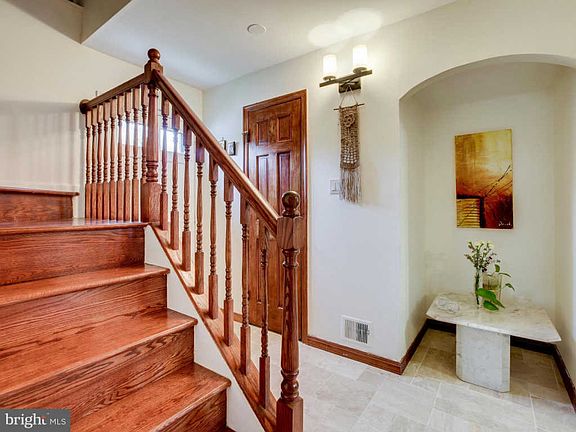 3rd image of 6515 Greyledge Ct