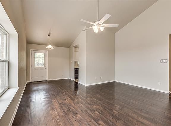 4th image of 3212 Chippewa Trl